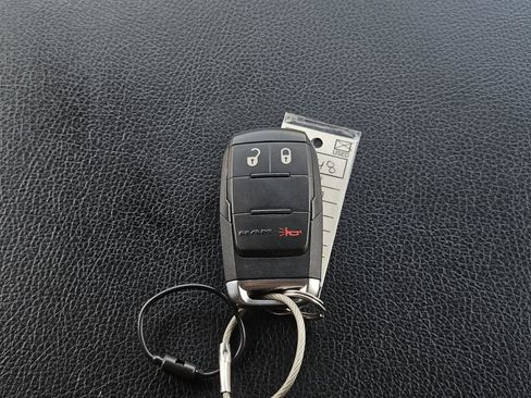 Used 2024 RAM 3500 Big Horn image 37