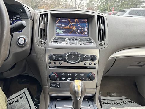 Used 2012 INFINITI G37 x w/ Premium Pkg image 25