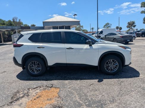 Used 2023 Nissan Rogue S AWD/4WD image 4