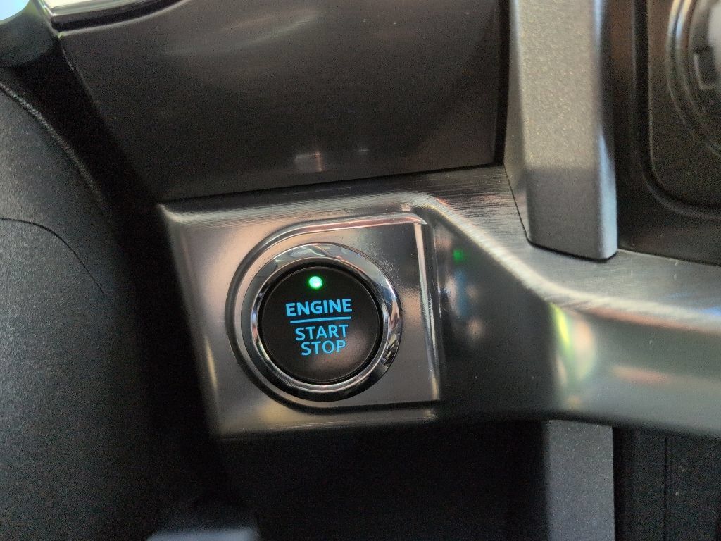 Used 2021 Ford F150 Lariat AWD/4WD image 19