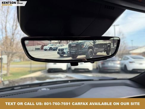 Used 2025 Cadillac Escalade ESV Sport w/ LPO, ONYX Package image 35