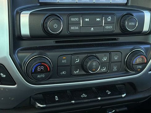 Used 2019 GMC Sierra 1500 SLE w/ SLE Value Package AWD/4WD image 13