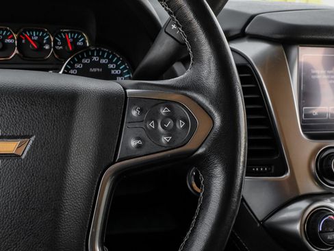 Used 2020 Chevrolet Suburban LT image 21