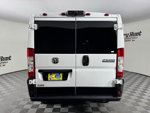 Used 2025 RAM ProMaster 2500 w/ U-Haul Equipment Group FWD image 7