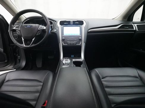 Used 2020 Ford Fusion SEL image 5