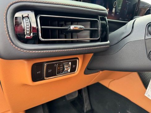 New 2025 Lincoln Aviator Black Label image 14