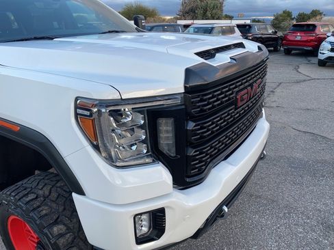 Used 2020 GMC Sierra 2500 Denali w/ Denali Ultimate Package image 25