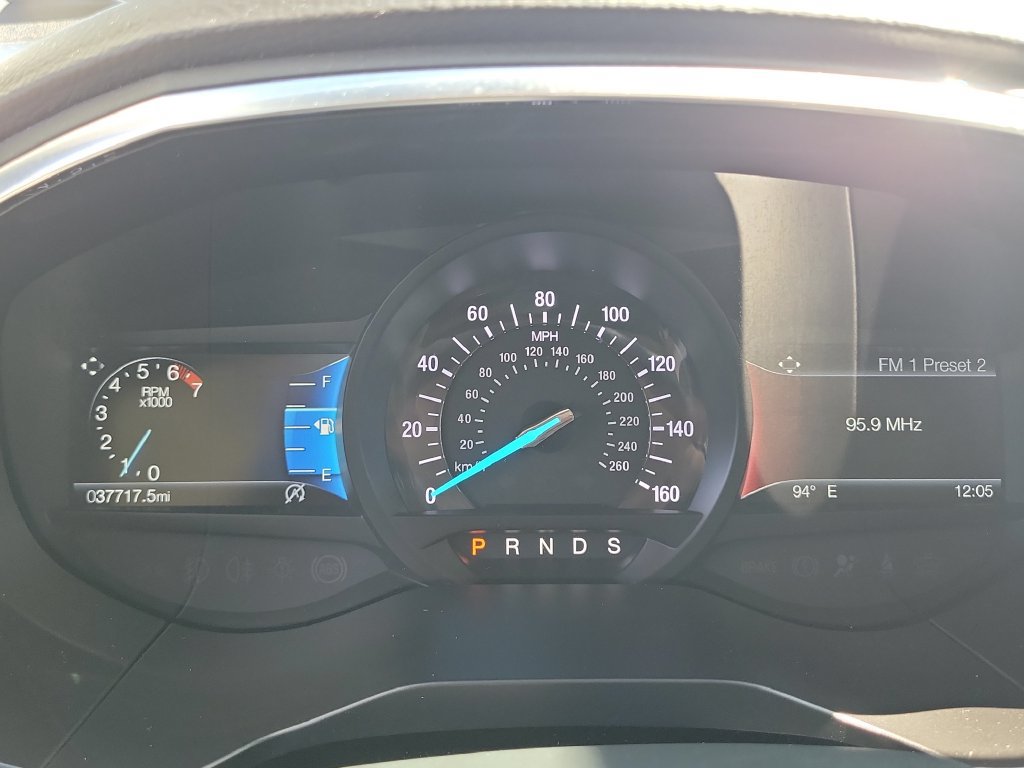 Used 2020 Ford Edge Titanium FWD image 13