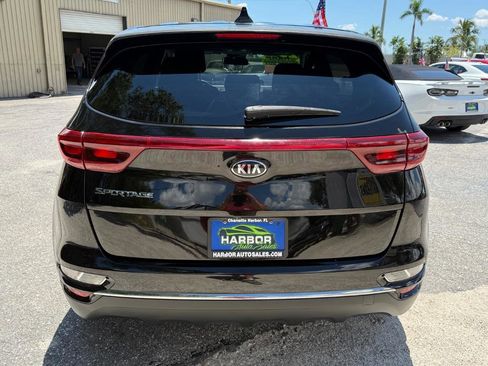 Used 2020 Kia Sportage LX image 6