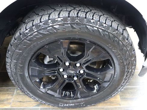 Used 2023 Ford F150 Lariat w/ Equipment Group 502A High image 39