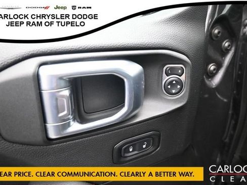 Used 2022 Jeep Gladiator Rubicon w/ Safety Group AWD/4WD image 12