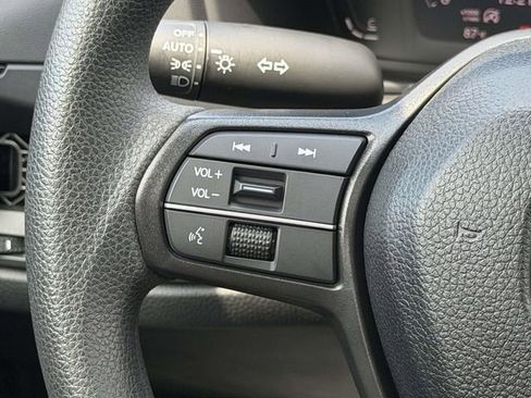 Certified 2025 Honda Accord SE image 16