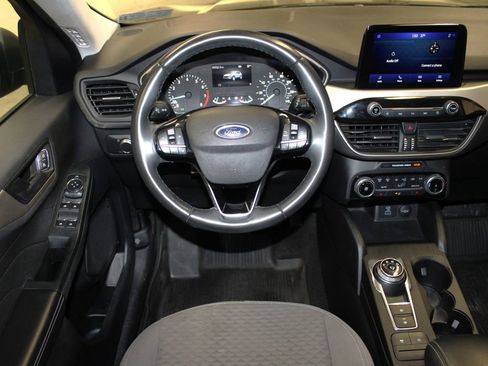Used 2022 Ford Escape SE w/ Cold Weather Package image 13