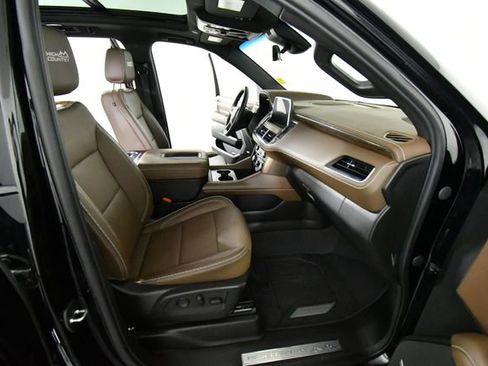 Used 2023 Chevrolet Tahoe High Country image 24