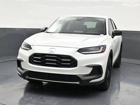 Used 2025 Honda HR-V Sport image 8