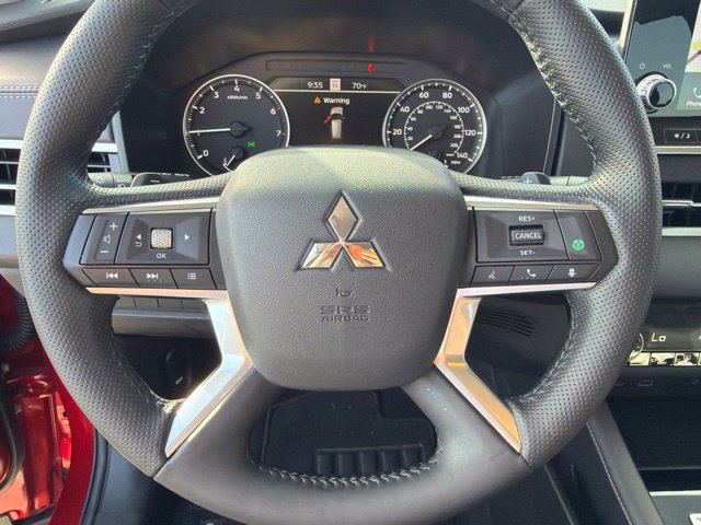 Used 2024 Mitsubishi Outlander SE FWD image 32