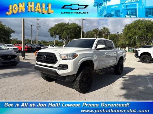 Used 2021 Toyota Tacoma SR AWD/4WD image 3