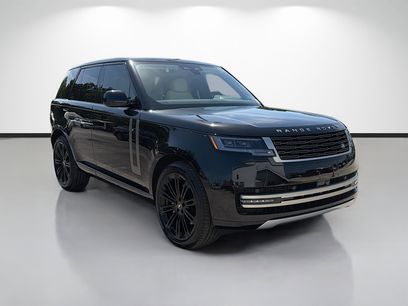 Used 2025 Land Rover Range Rover SE