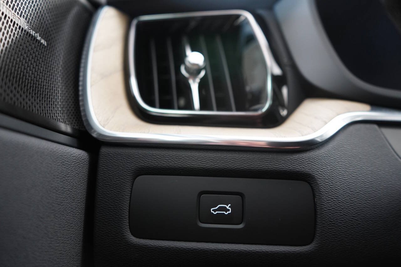 Used 2026 Volvo XC60 B5 Ultra AWD/4WD image 50