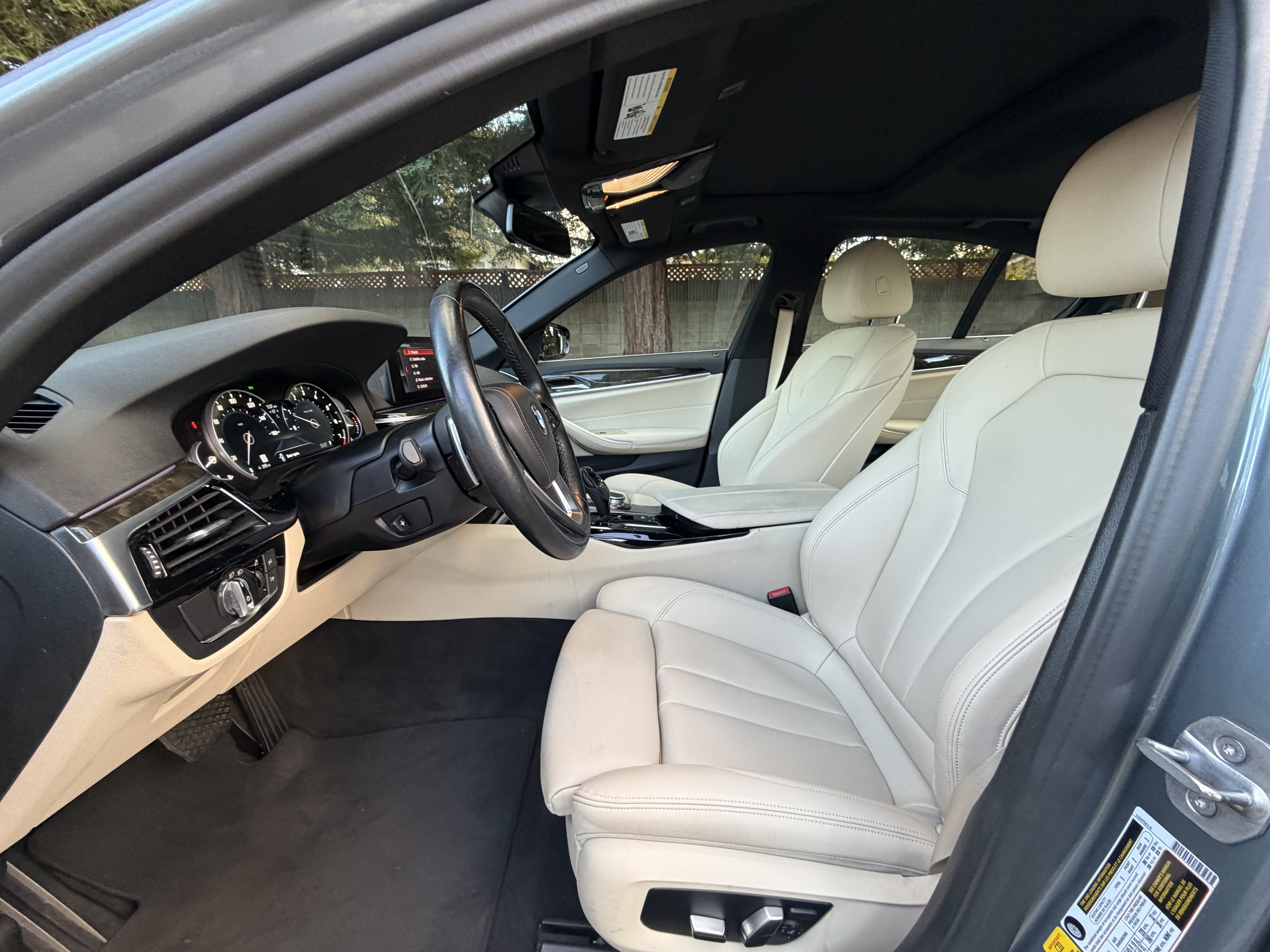 Used 2019 BMW 530i RWD image 18