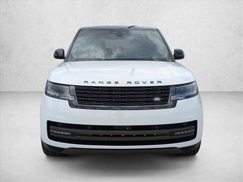 New 2025 Land Rover Range Rover SE image 6