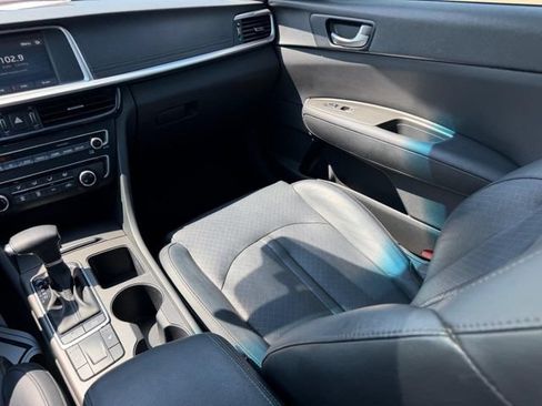 Used 2020 Kia Optima SE FWD image 16