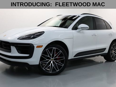 Used 2025 Porsche Macan S AWD/4WD image 2