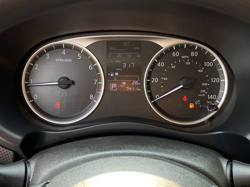 Used 2025 Nissan Kicks Play S FWD image 14