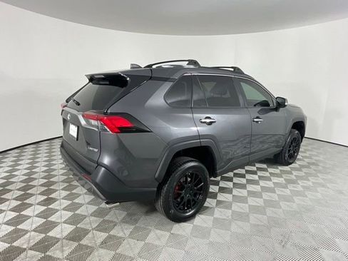 Used 2019 Toyota RAV4 Limited w/ Cold Weather Package FWD image 8