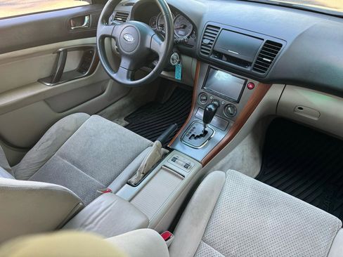 Used 2005 Subaru Outback 2.5i image 14