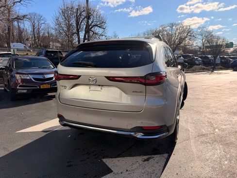 Used 2024 MAZDA CX-90 3.3 Turbo w/ Premium Package image 4