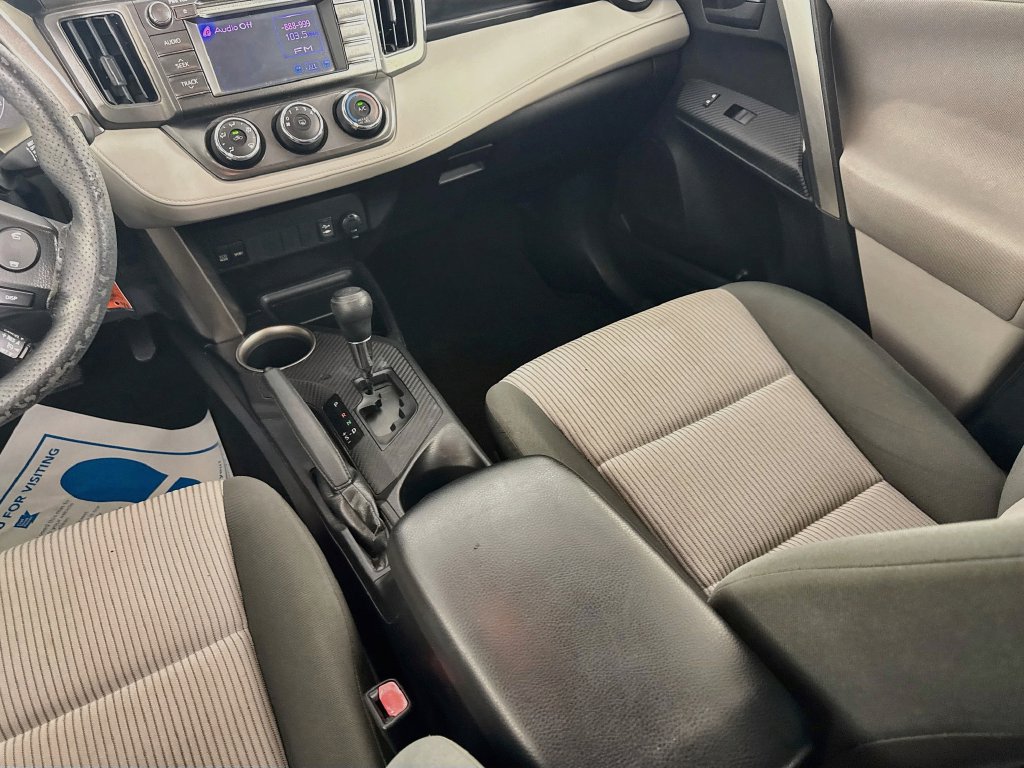 Used 2013 Toyota RAV4 LE FWD image 24