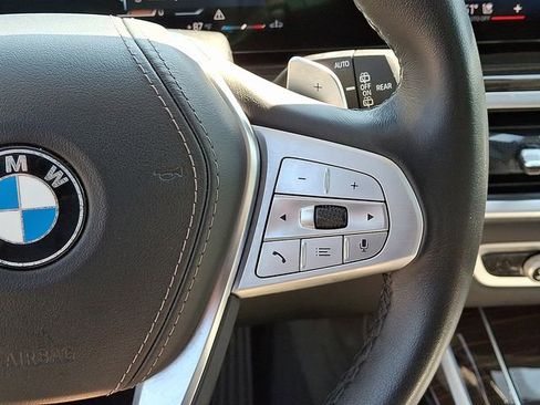 Used 2024 BMW X7 xDrive40i image 28