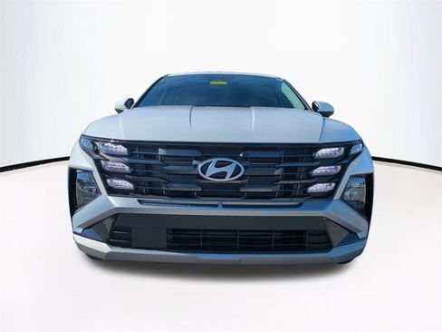 New 2026 Hyundai Tucson SE image 3