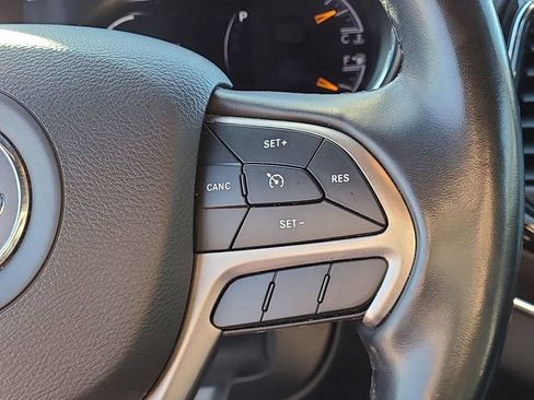 Used 2021 Jeep Grand Cherokee Limited w/ Luxury Group II image 35