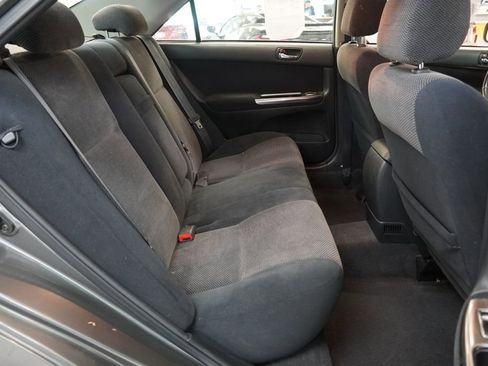 Used 2003 Toyota Camry LE FWD image 29