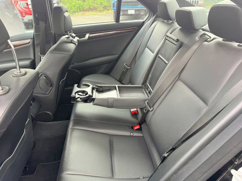 Used 2014 Mercedes-Benz C 250 Sport image 12