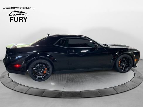 Used 2022 Dodge Challenger SRT Hellcat RWD image 3