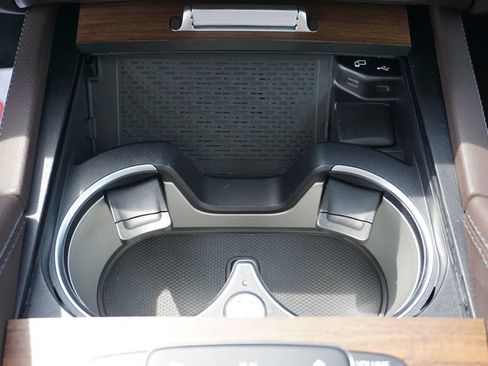 Certified 2023 Mercedes-Benz GLS 580 4MATIC image 40