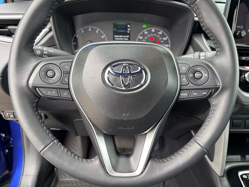 Used 2025 Toyota Corolla Cross AWD Hybrid w/ Moonroof Package image 21