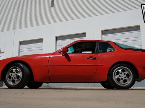 Used 1988 Porsche 944 Coupe image 26