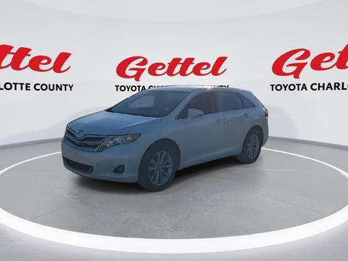 Used 2015 Toyota Venza LE image 4