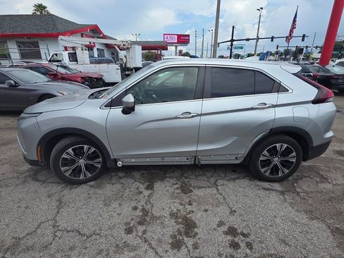 Used 2022 Mitsubishi Eclipse Cross SE FWD image 2
