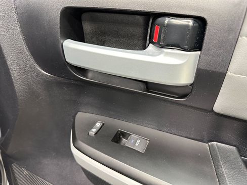 Used 2020 Toyota Tundra Limited image 10