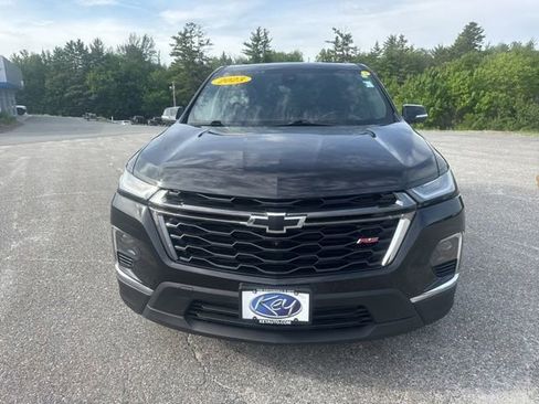 Used 2023 Chevrolet Traverse RS AWD/4WD image 2