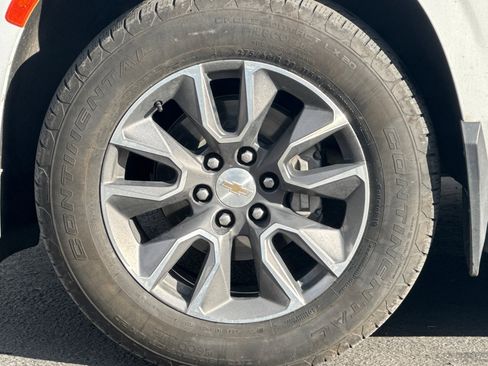 Used 2023 Chevrolet Tahoe LT w/ Luxury Package image 46