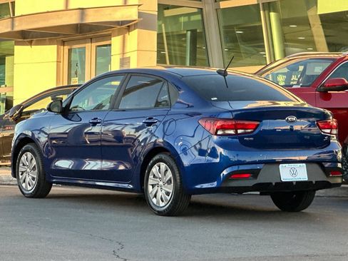 Used 2018 Kia Rio S image 6