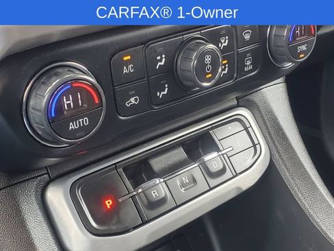 Certified 2022 GMC Acadia SLE w/ Driver Convenience Package FWD image 23