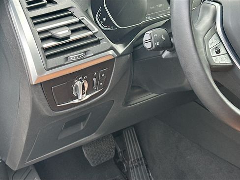 Used 2022 BMW X3 sDrive30i w/ Convenience Package RWD image 10