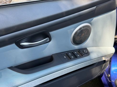 Used 2012 BMW M3 Convertible RWD image 31